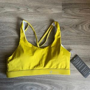 LEOQ Sports Bra